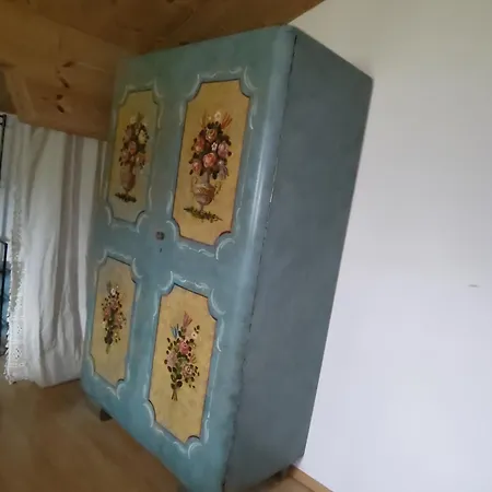 Bach Apartment